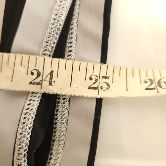 Chico's Sz 1 Womens 8 Black White Striped Sleeveless Nylon Stretch Tank Top - Picture 5 of 5